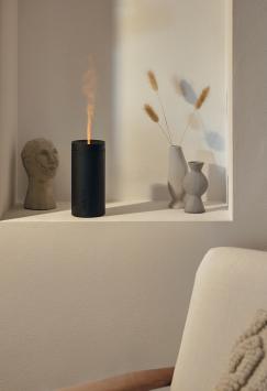 Lucy aroma diffuser black